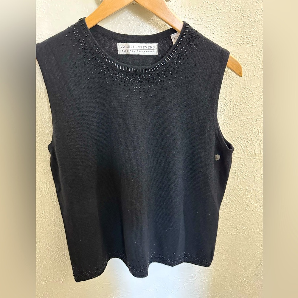 NWT Valerie Stevens 100% cashmere top **